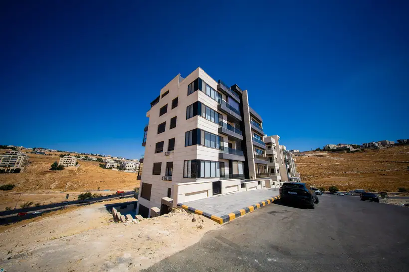 Abdoun Corridor Buildings · 06