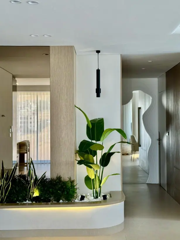 A partner’s apartment · 05